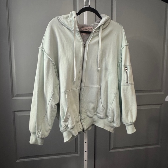 WE THE FREE BY YOUR SIDE LINED SWEATSHIRT HOODIE JACKET NWT Small - Picture 4 of 5